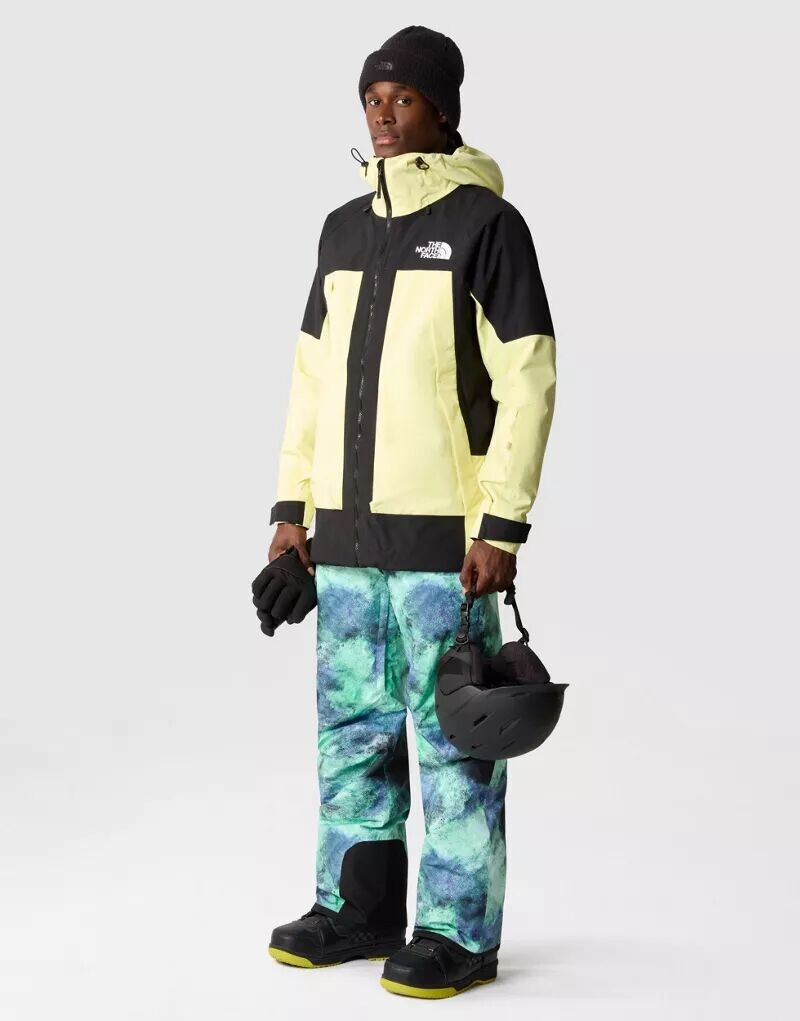 

Лыжная куртка The North Face Balfron цвета Sun Sprite и черного цвета