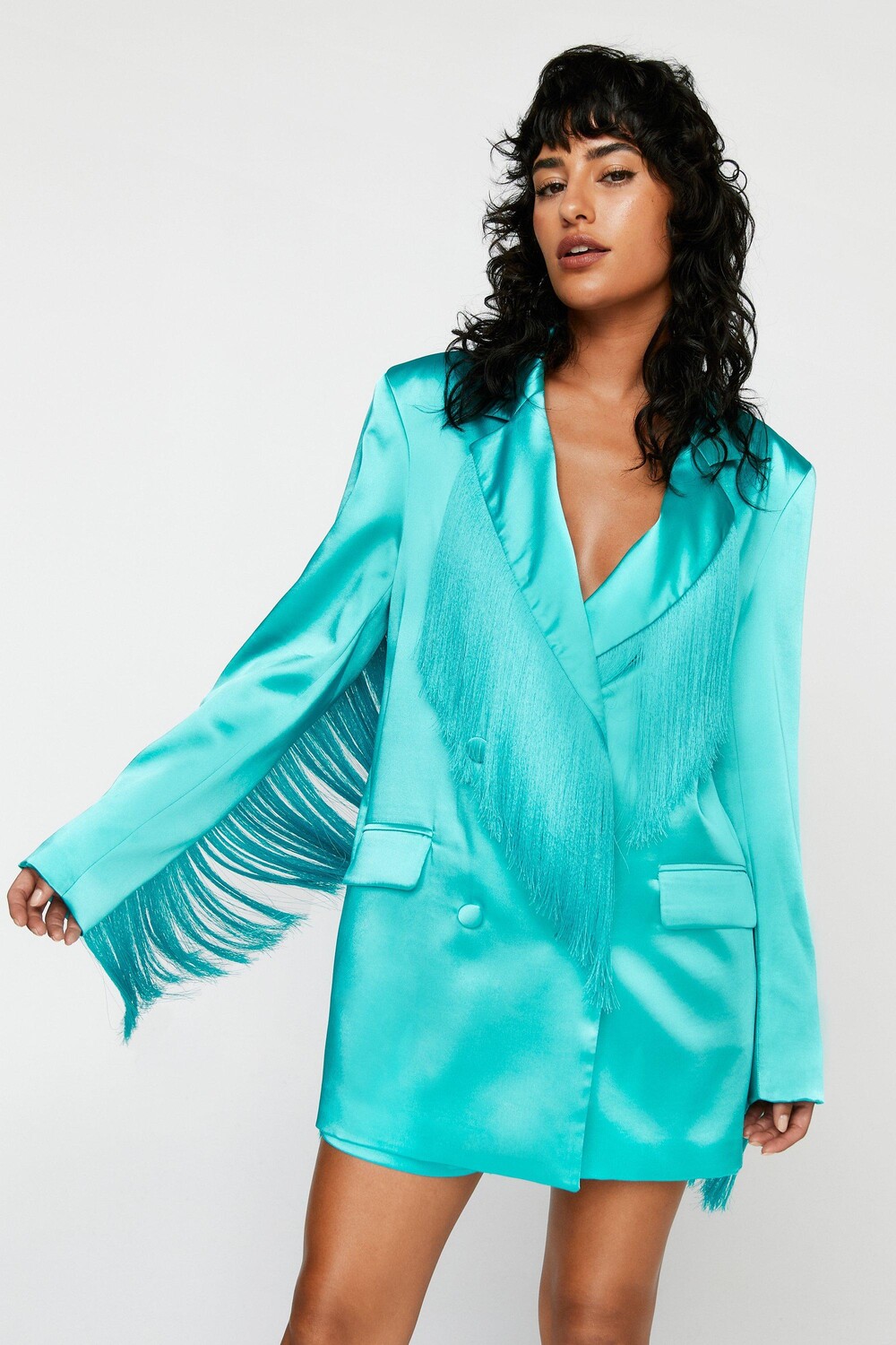 

Блейзер из приклеенного атласа с бахромой Nasty Gal, синий