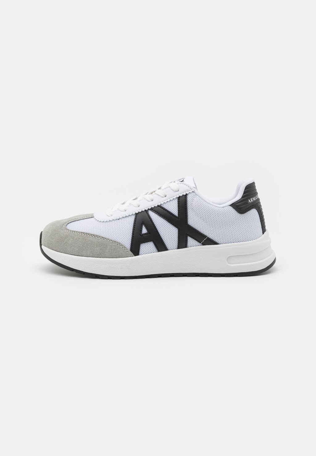 

Низкие кроссовки Armani Exchange, оптический белый/черный