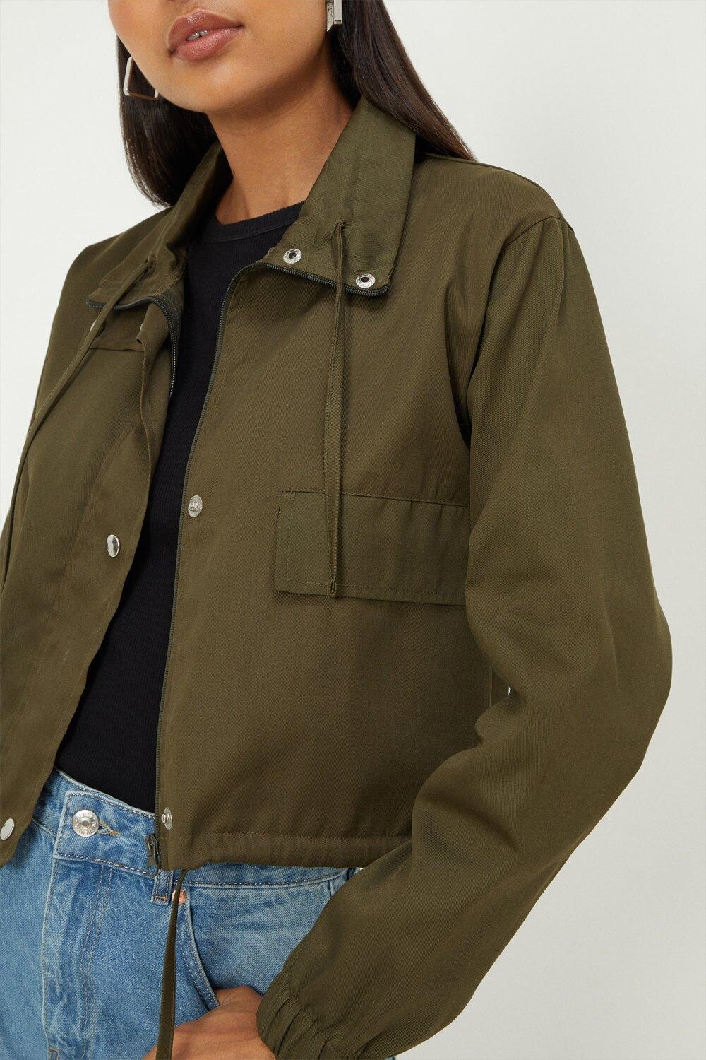 

Короткий Mac на шнурке Dorothy Perkins, хаки