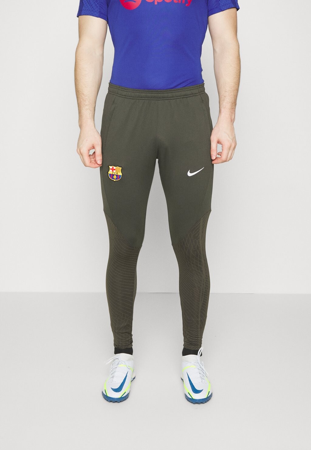 

Спортивные брюки Nike
