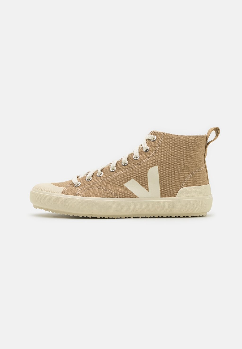 

Высокие кроссовки Veja