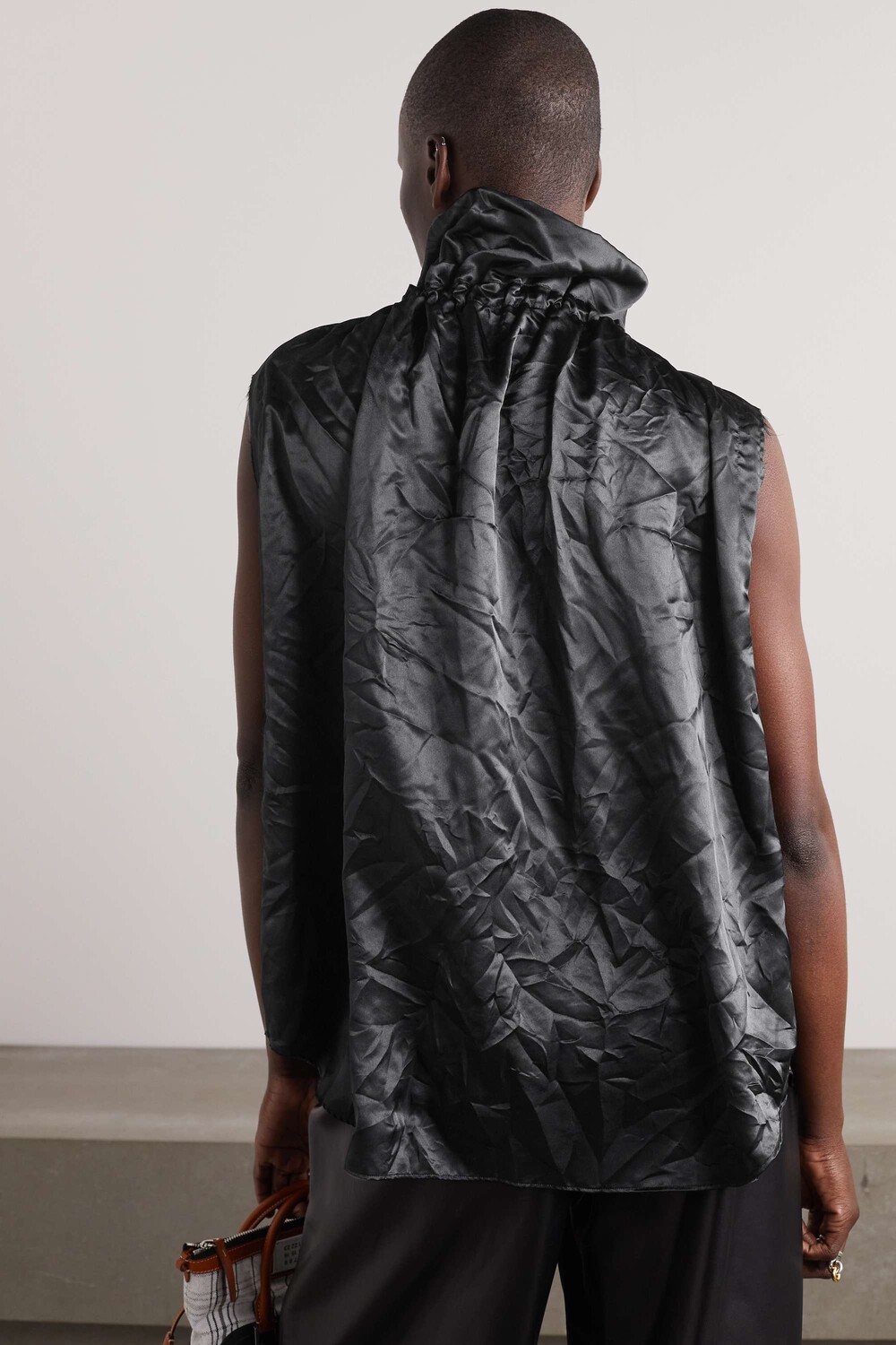 

COMME DES GARÇONS COMME DES GARÇONS Блузка из жатого атласа с оборками, черный