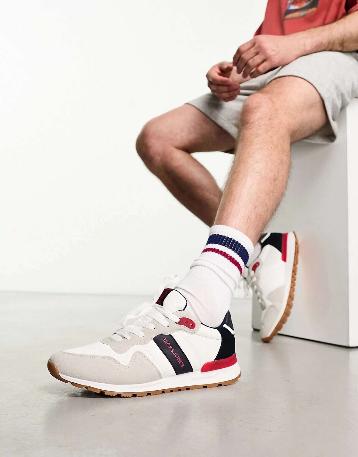 

Белые кроссовки для бега из сетчатой ​​ткани с контрастной вставкой Jack & Jones, Белый