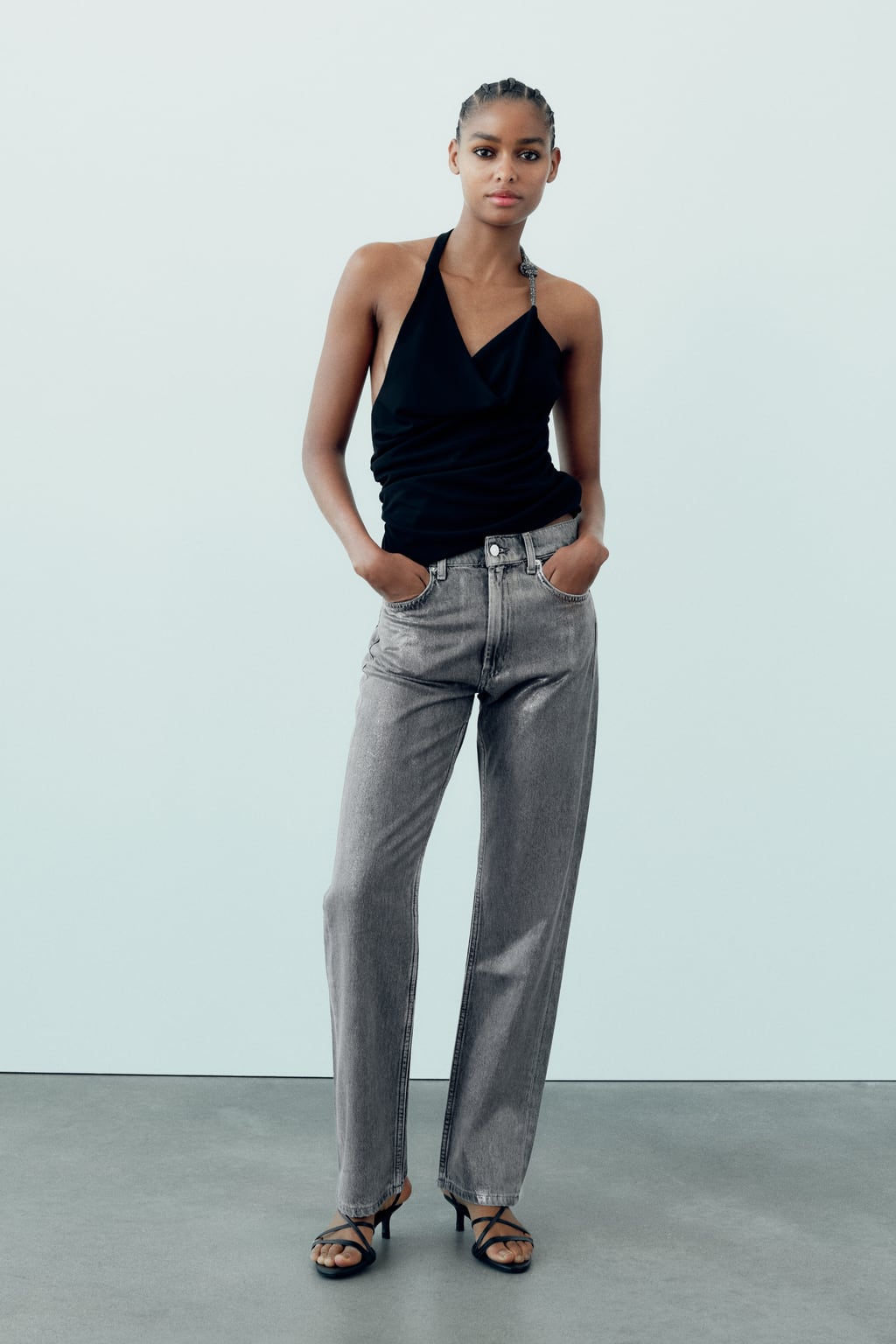 

Прямые джинсы со средней посадкой и деталями из фольги ZARA, серебряный