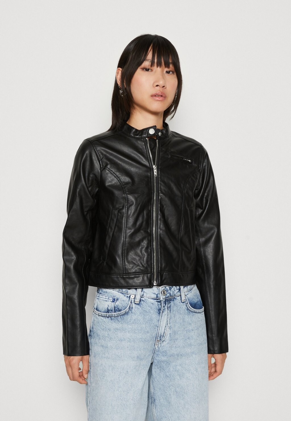 

Куртка из синтетической кожи Hollister Co. MOTO JACKET, черный
