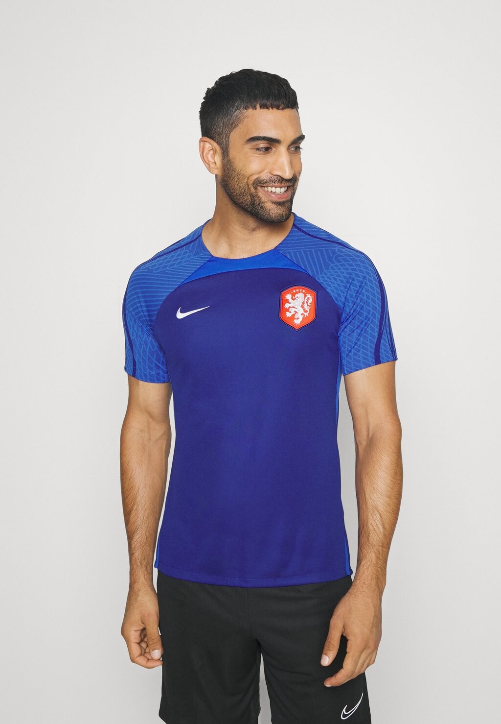 

Футболка Nike