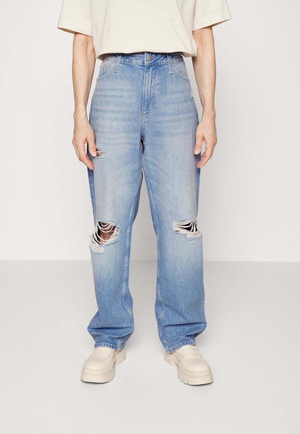 

Джинсы прямого кроя Calvin Klein Jeans