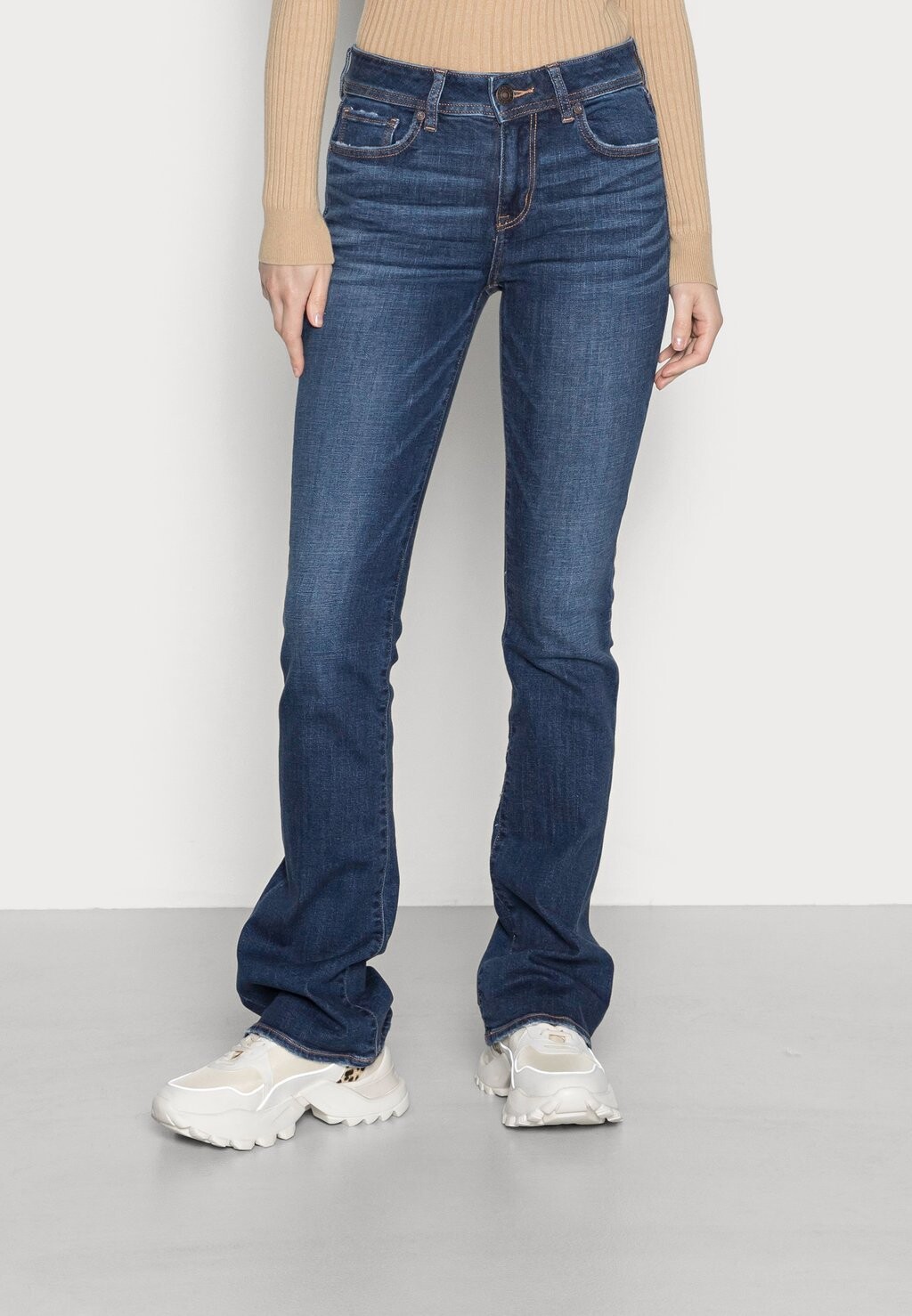 

Джинсы Bootcut American Eagle