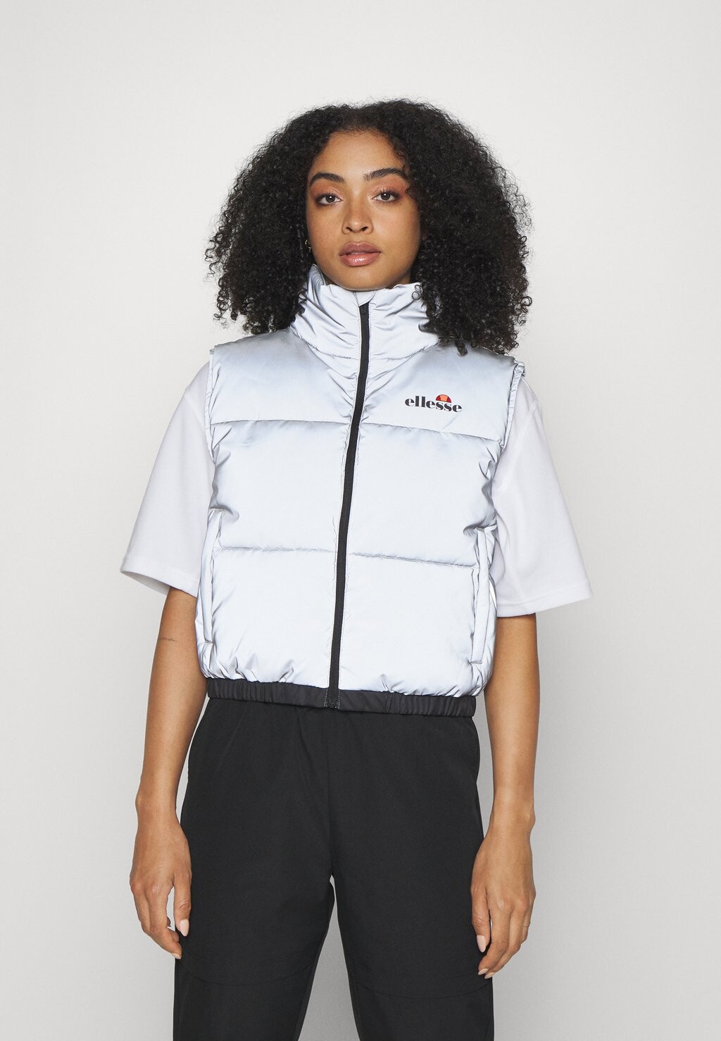 

Жилет Reynta Ellesse, цвет silver
