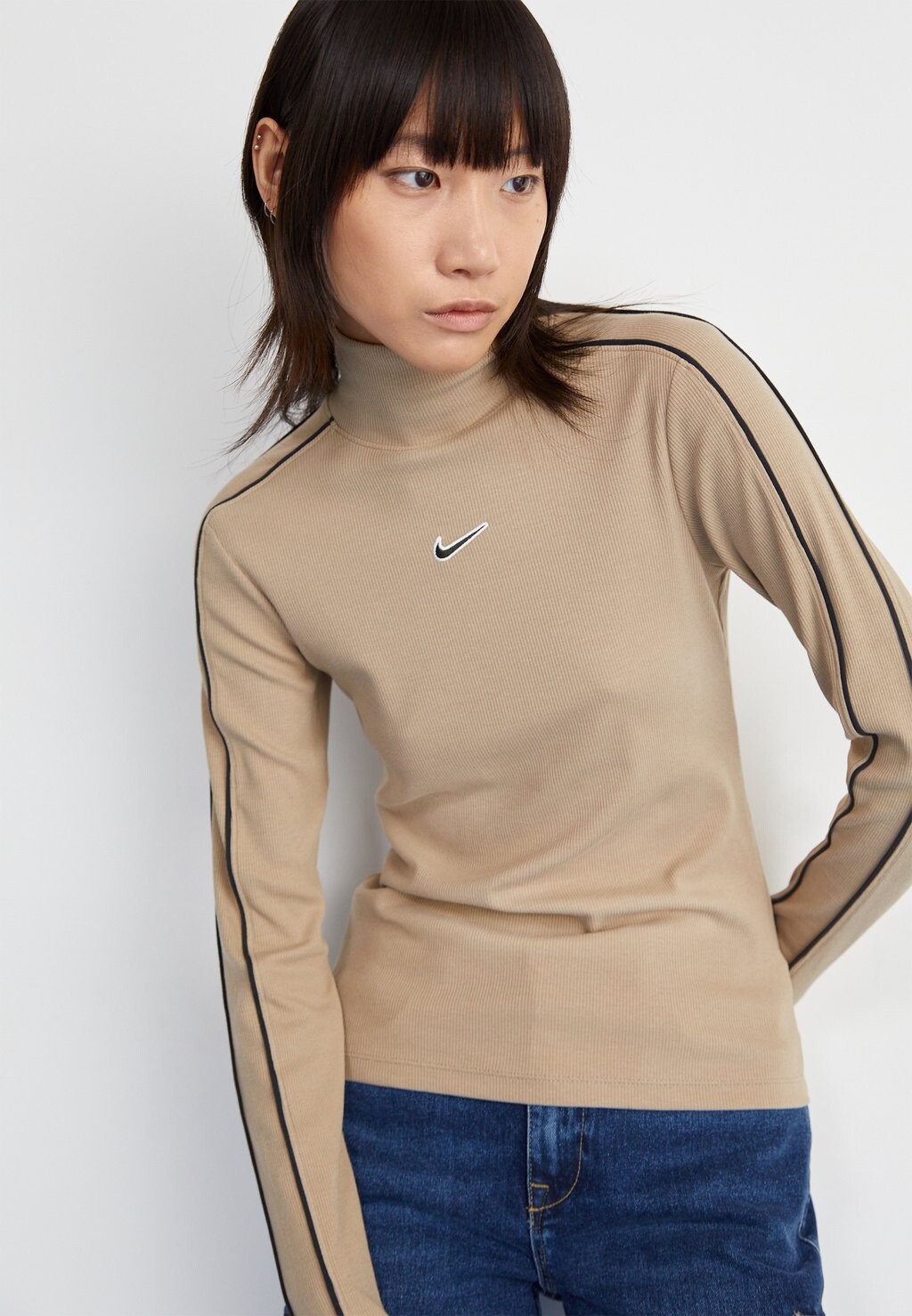 

Рубашка с длинным рукавом MOCK Nike Sportswear, цвет khaki/black