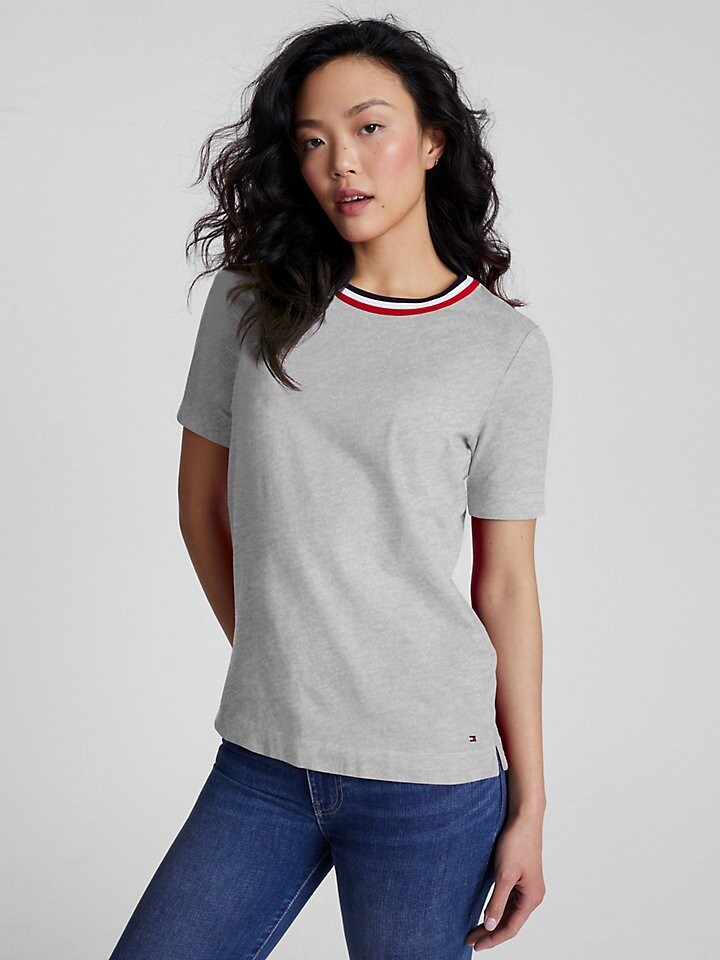 

Футболка с круглым вырезом и полосатым воротником Tommy Hilfiger