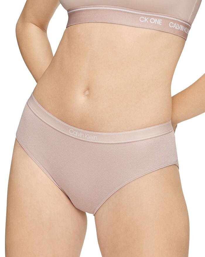 

Чисто ребристый хипстер Calvin Klein