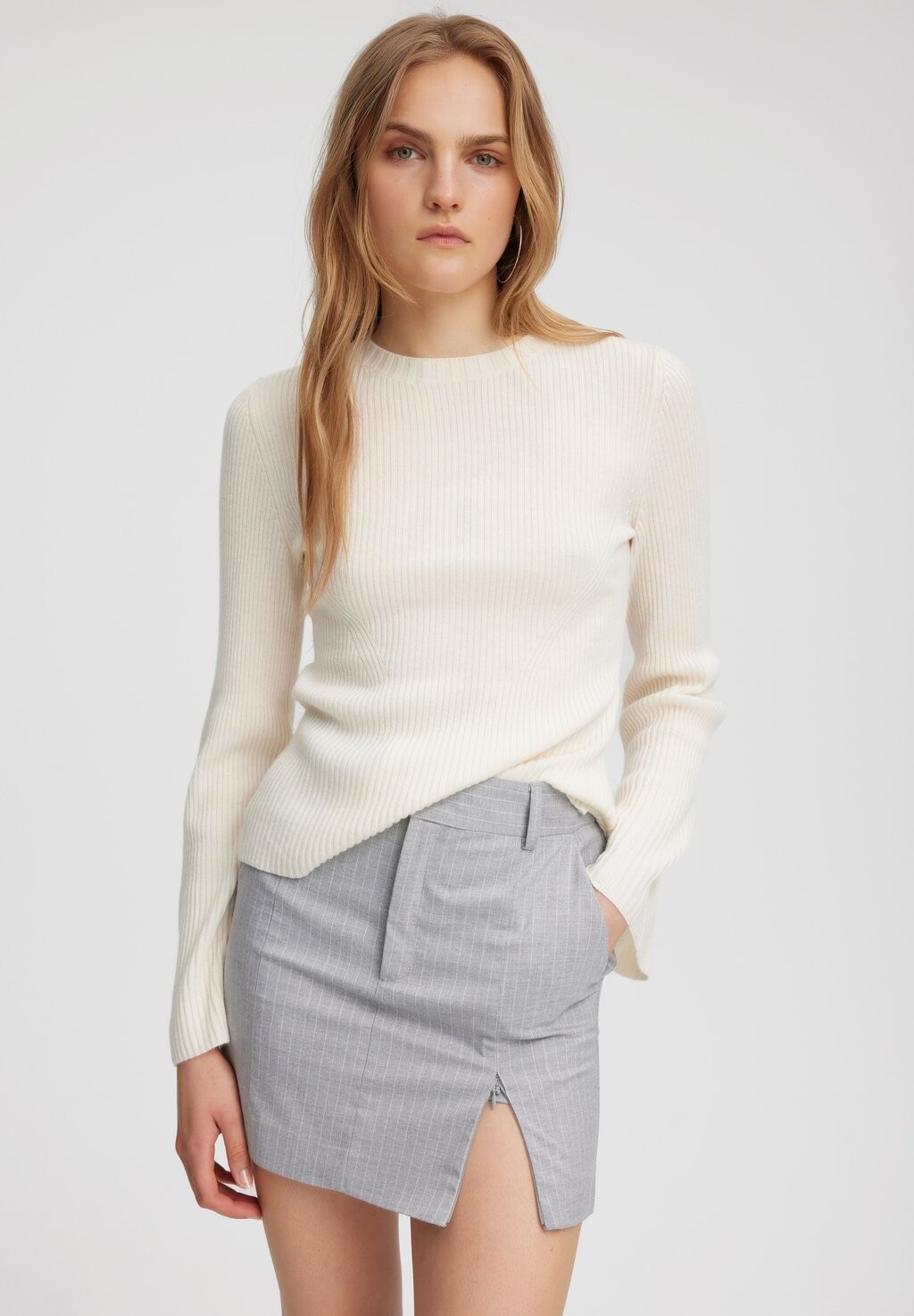 

Свитер Antali Peplum Gestuz, цвет arctic wolf