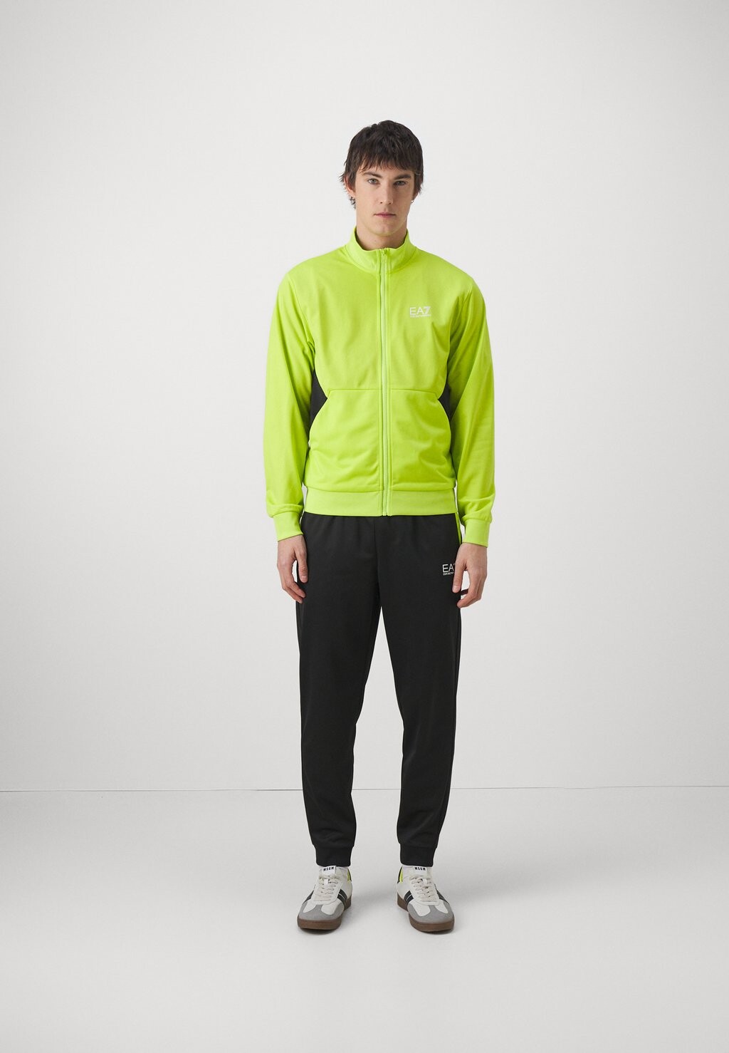 

Спортивный костюм EA7 Emporio Armani, мультиколор