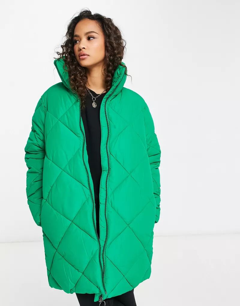 Зеленая дутая куртка Monki