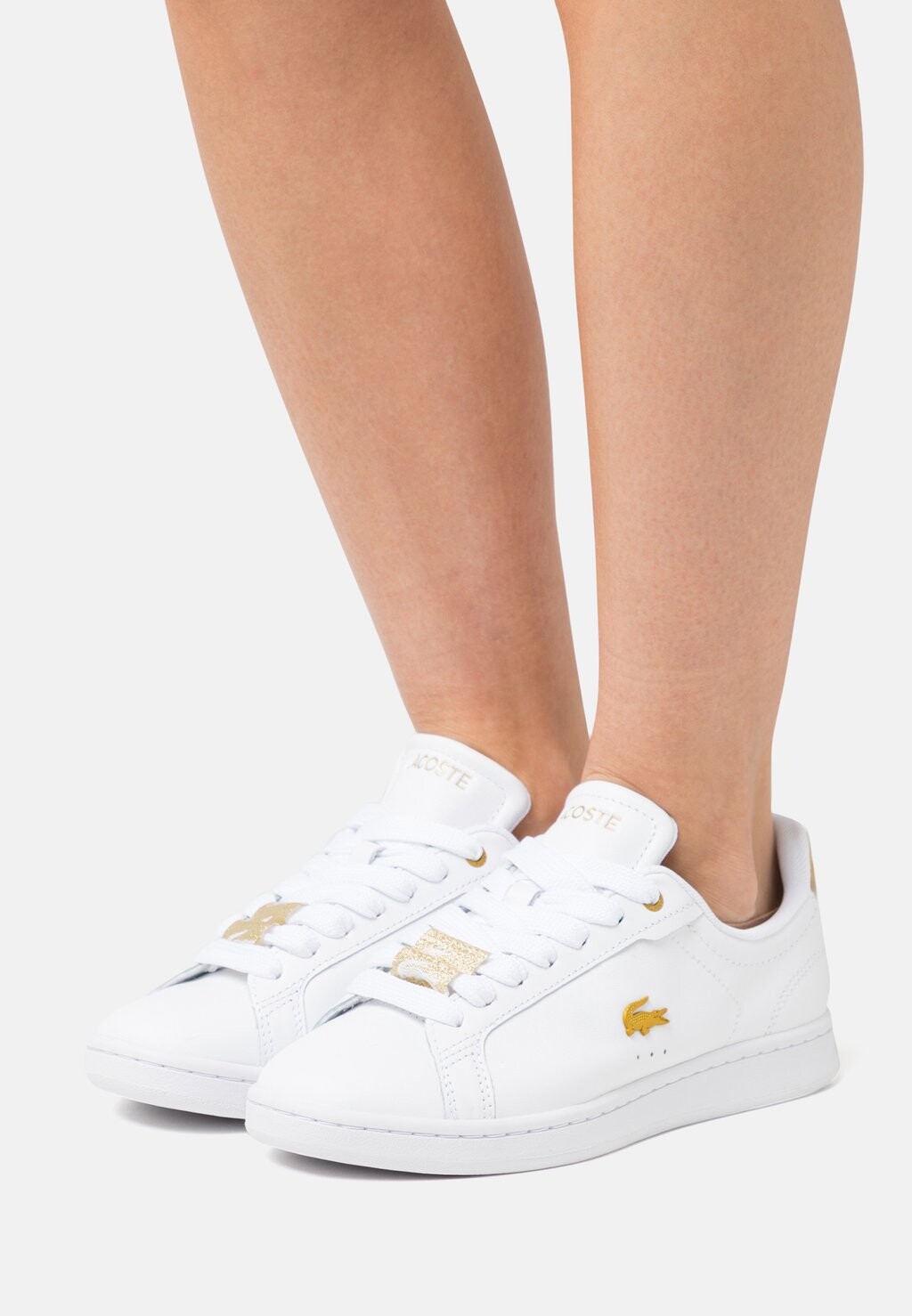 

Кроссовки Lacoste