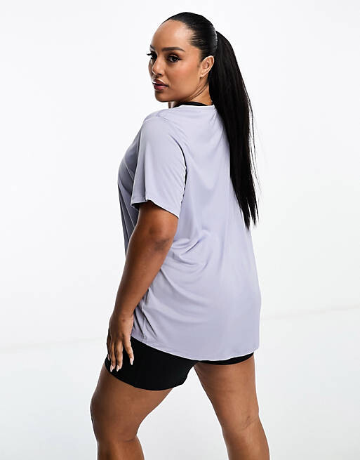 

Фиолетовая футболка Nike Training Plus Dri-Fit, Фиолетовый