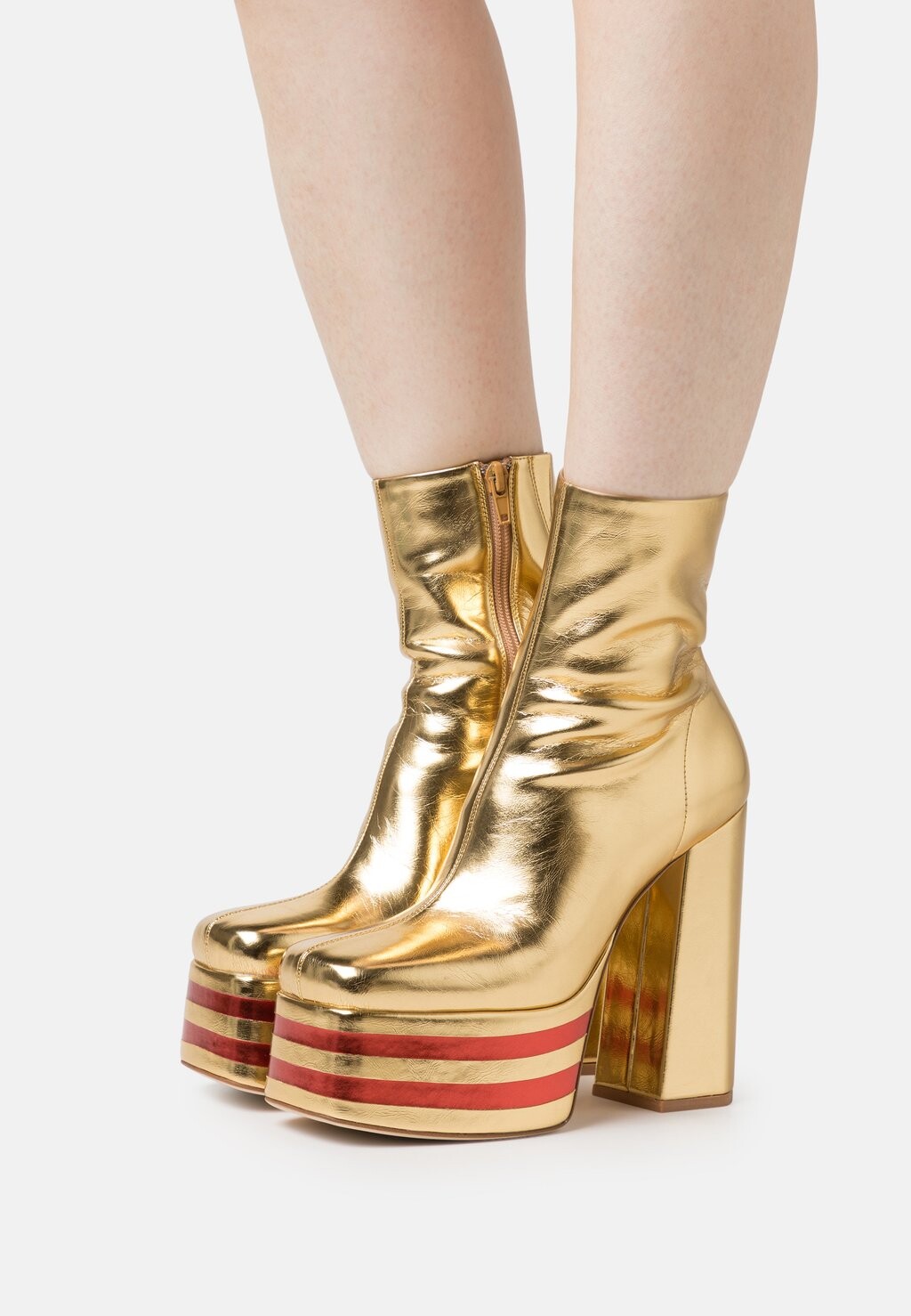 

Ботильоны на платформе Jeffrey Campbell