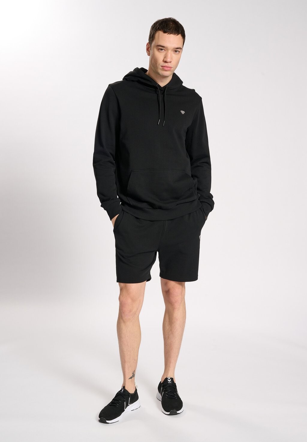

Толстовка Hummel