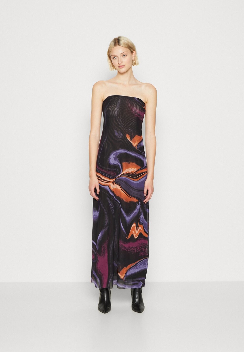 

Платье Gina Tricot, фиолетовый