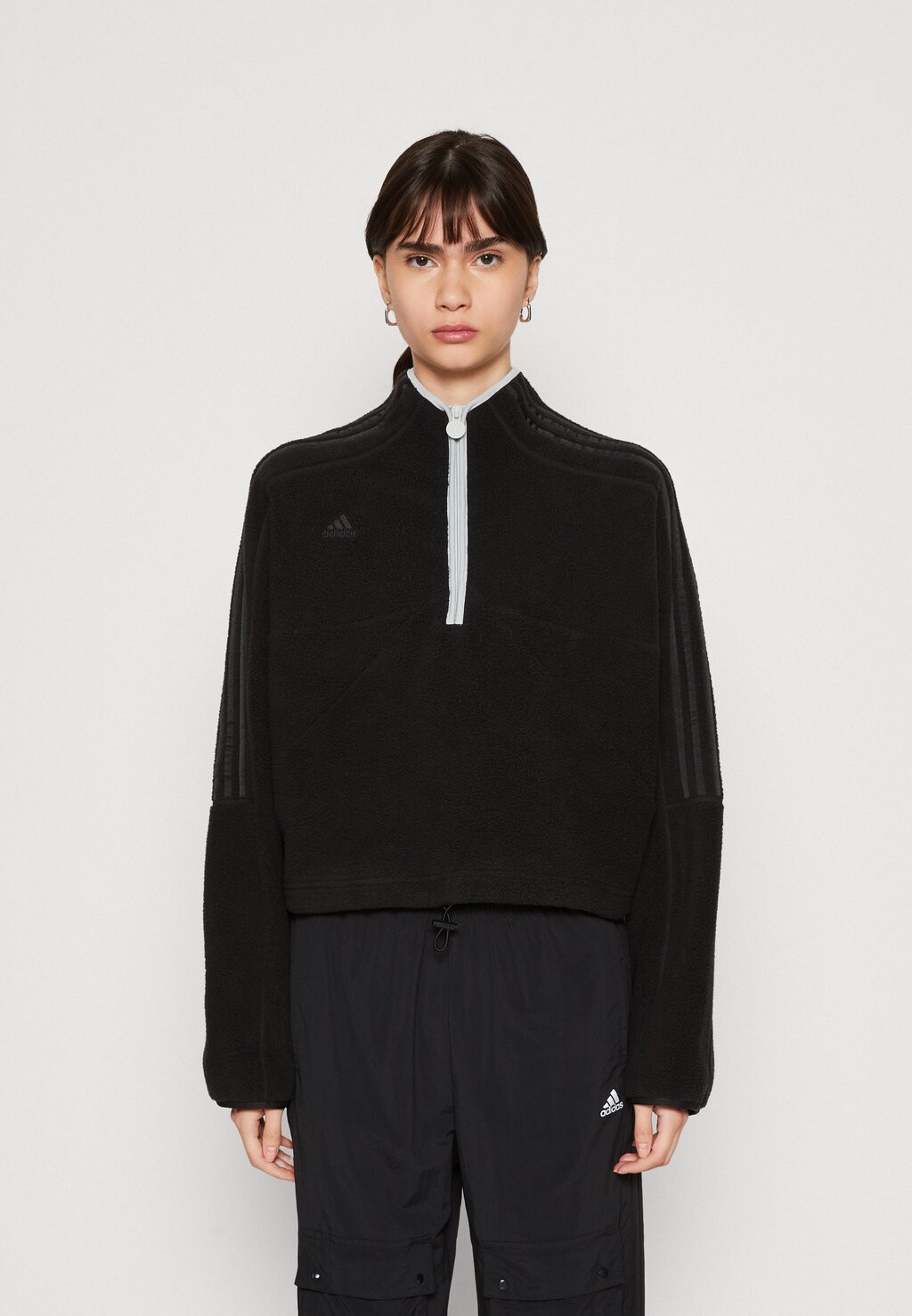 

Флисовая куртка adidas Sportswear HALF ZIP SHOT, черный