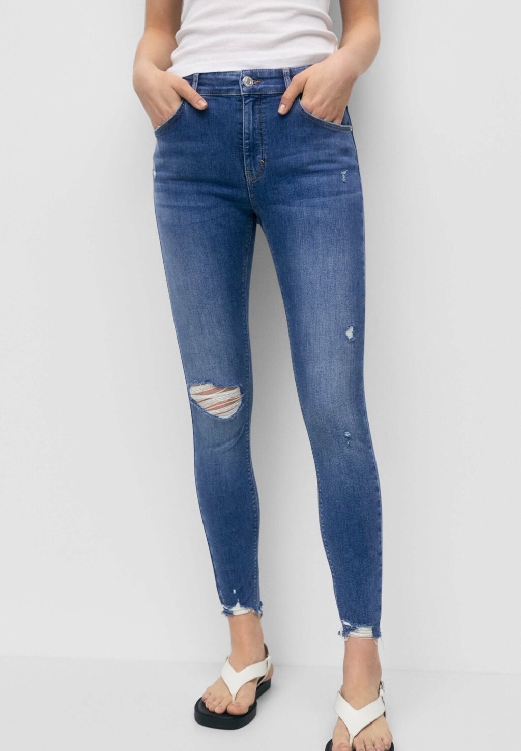 

Джинсы Skinny Fit PULL&BEAR, синий