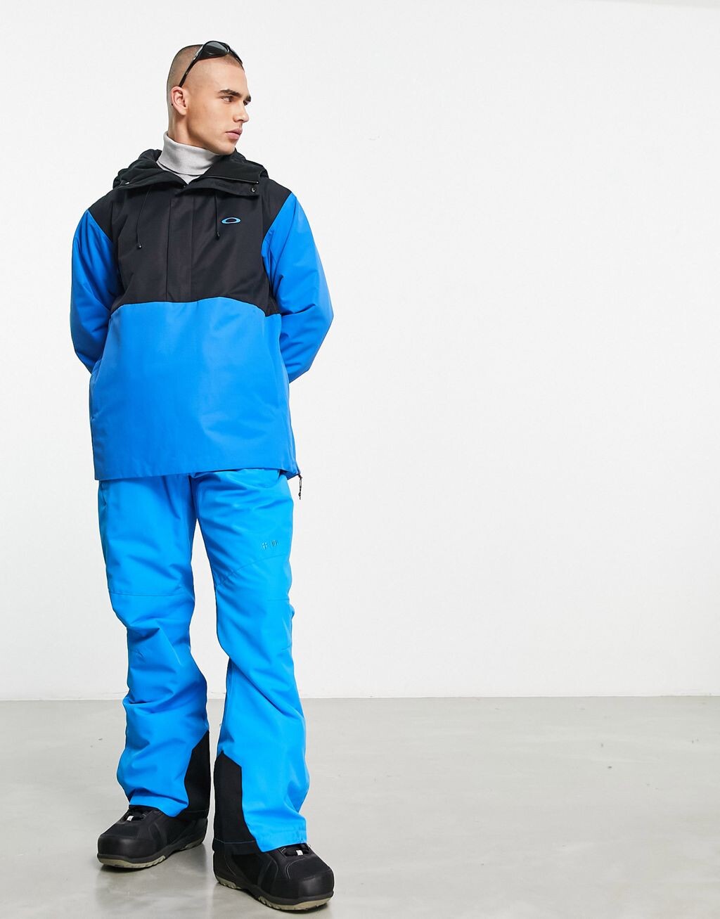 

Синяя/черная лыжная куртка Oakley Elk Grove