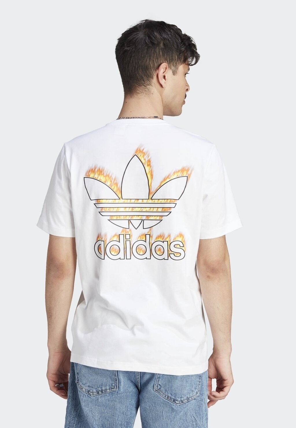 

Футболка с принтом adidas Originals, белый