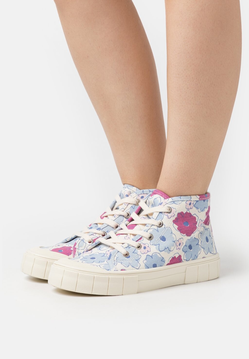 

Высокие кроссовки Rubi Shoes by Cotton On