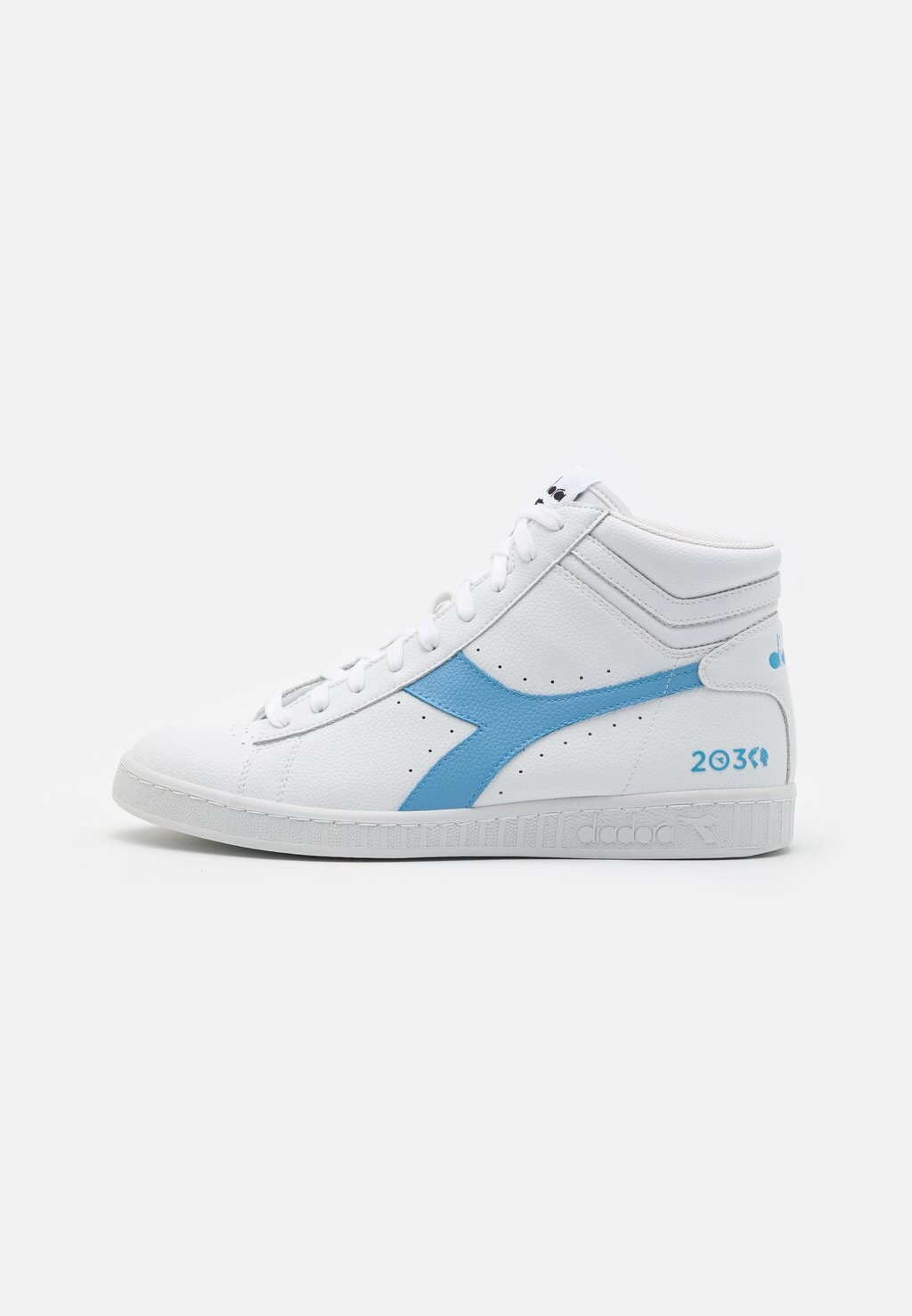 

Высокие кроссовки Diadora