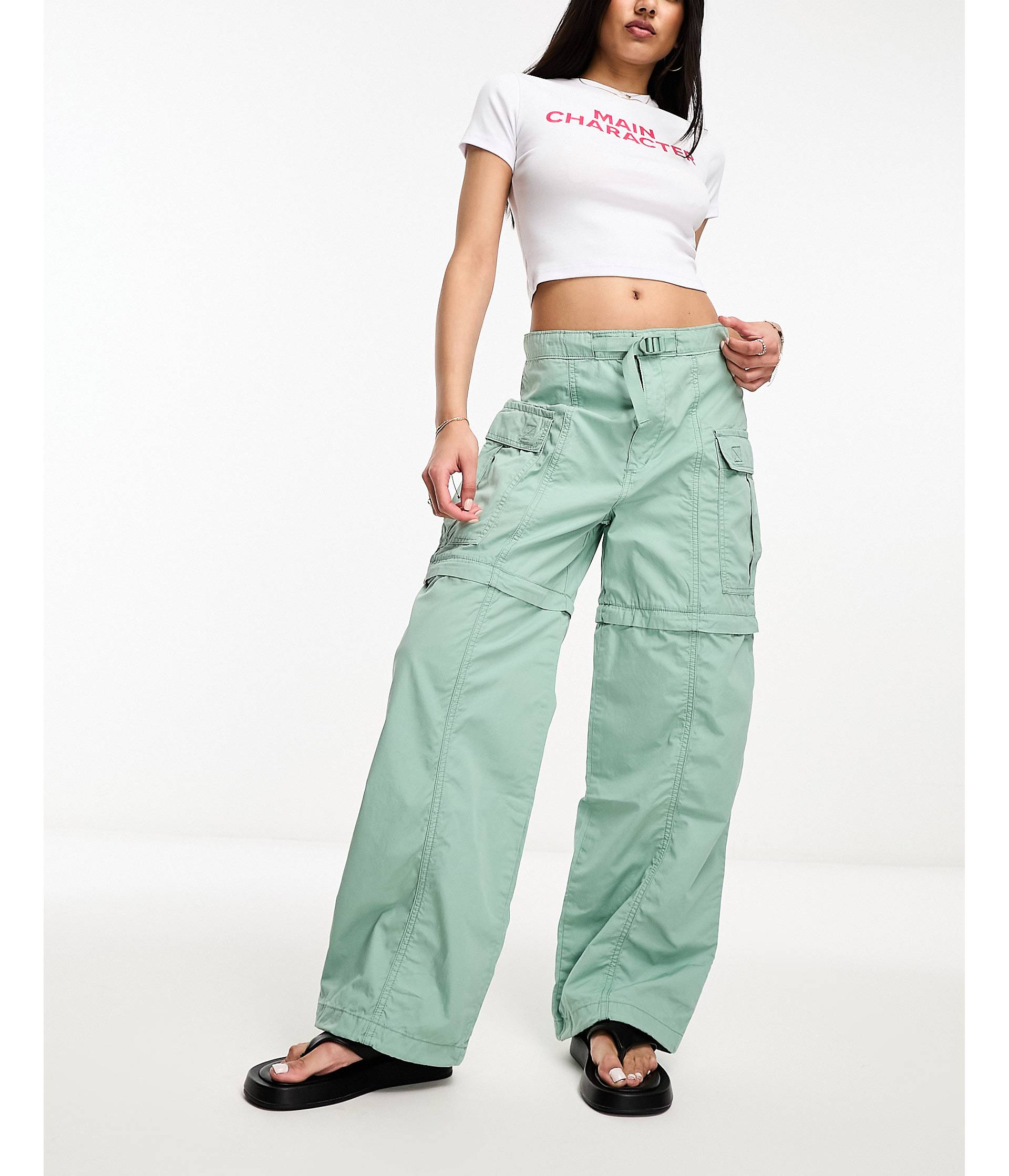 Зеленые брюки карго Levi's Convertible с карманами