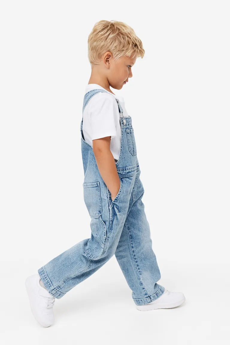 

Джинсовый комбинезон на бретелях H&M, синий