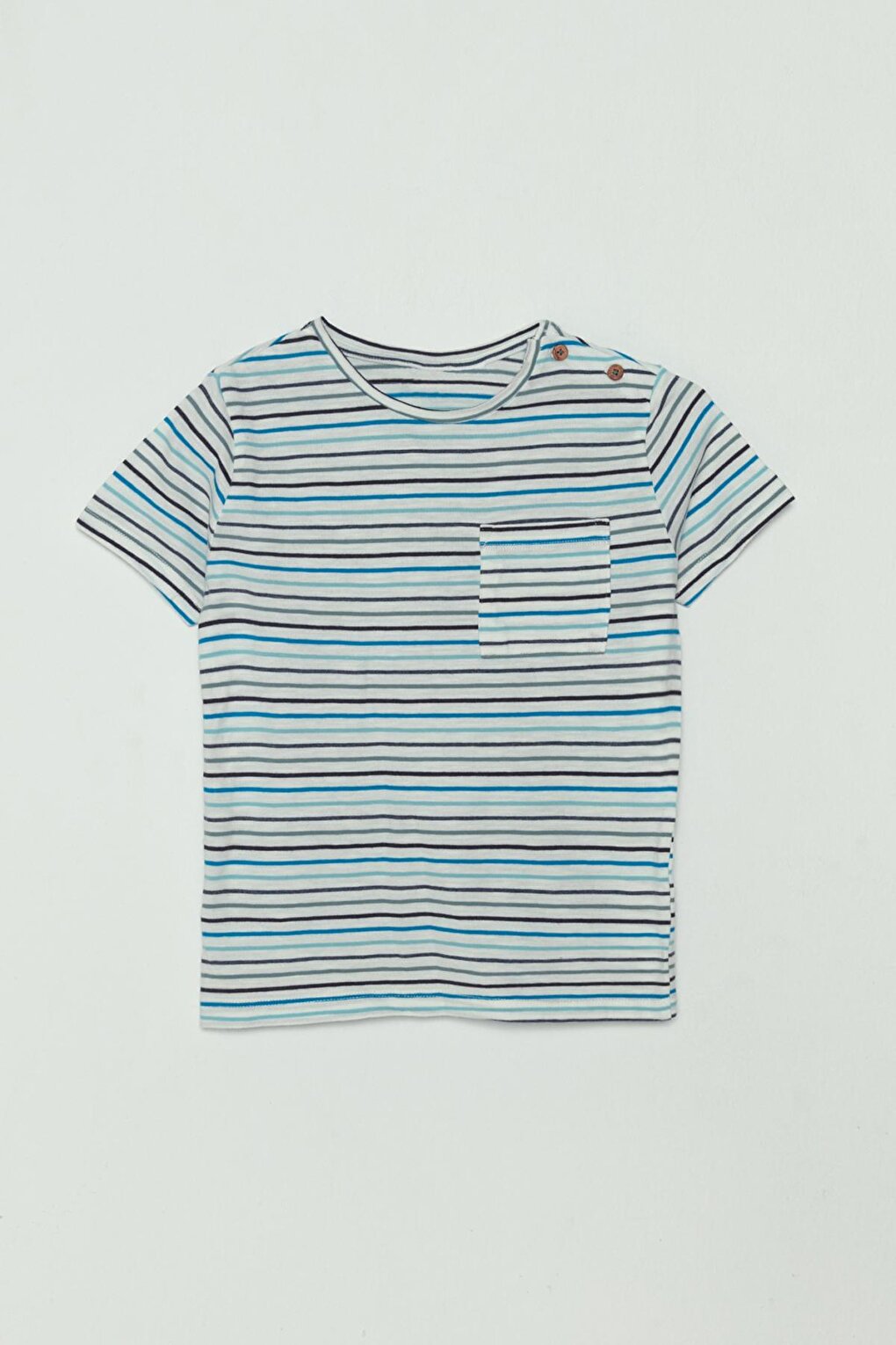 цена Полосатая футболка с карманами для маленьких мальчиков JackandRoy
