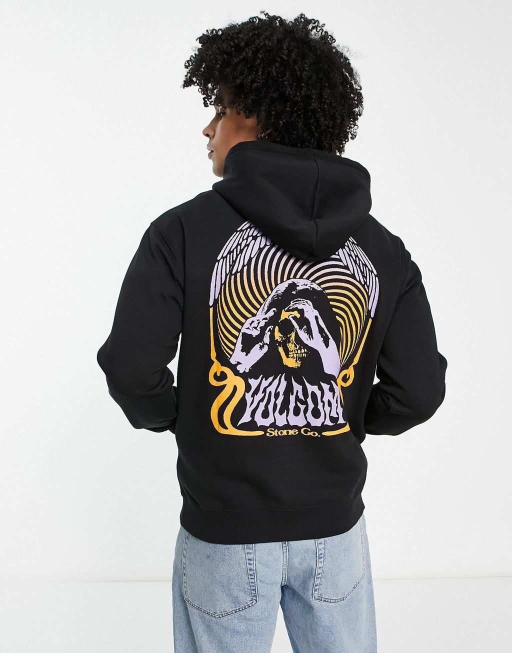 

Черная худи с принтом на спине Volcom Watanite