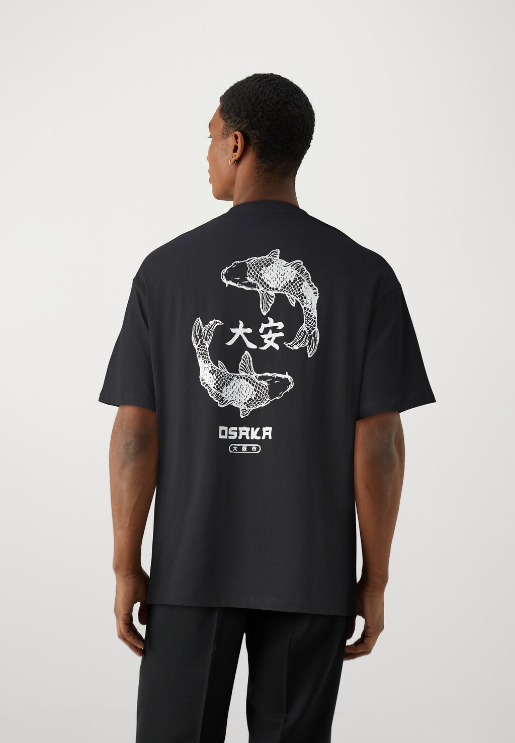 

Футболка с принтом JJTUNE TEE CREW NECK Jack & Jones, черный
