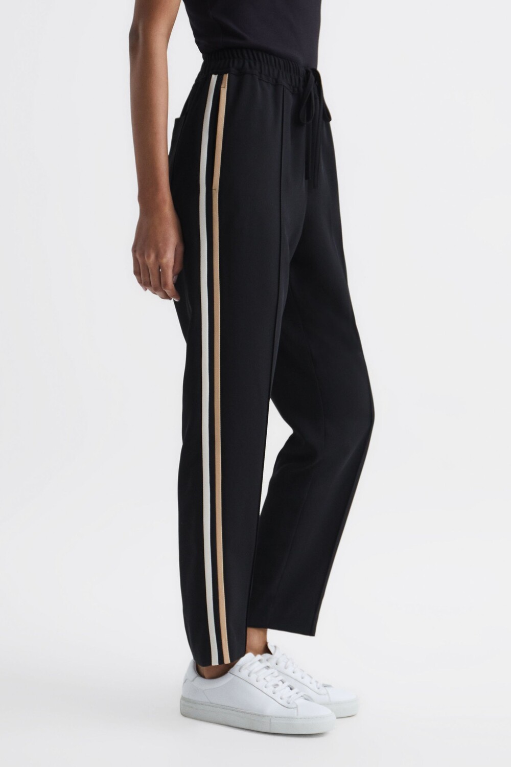 

Брюки без застежки Odell с зауженными брючинами Reiss, черный