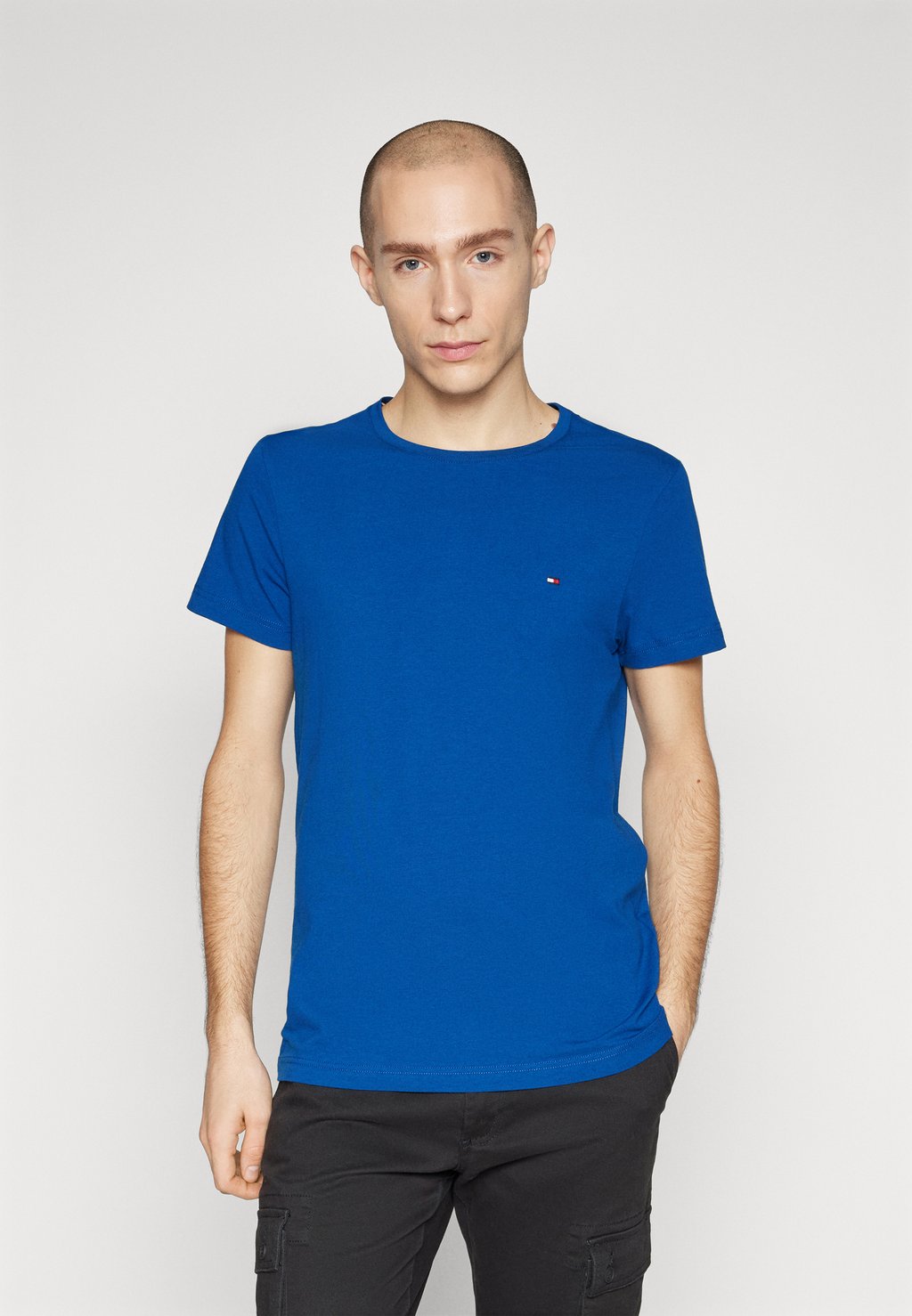 

Базовая футболка SLIM FIT TEE Tommy Hilfiger, цвет anchor blue