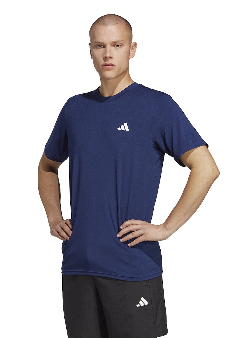 

Базовая футболка стандартной посадки Adidas Performance, синий