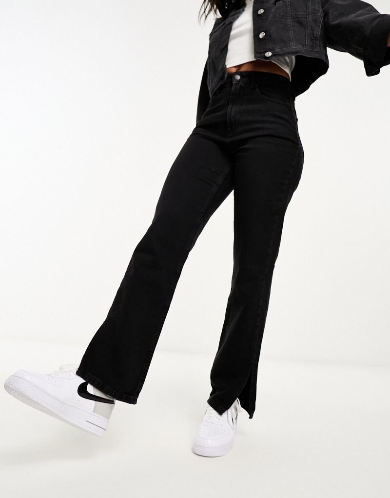 

Черные прямые джинсы с разрезом в стиле 90-х ASOS DESIGN