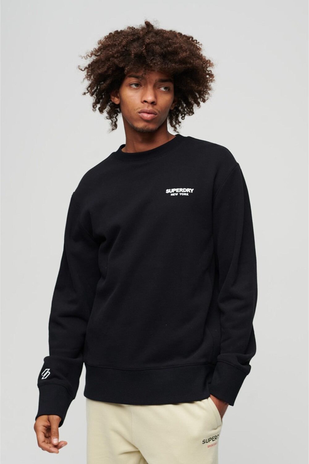 

Толстовка Luxury Sport свободного кроя и круглым вырезом Superdry, черный