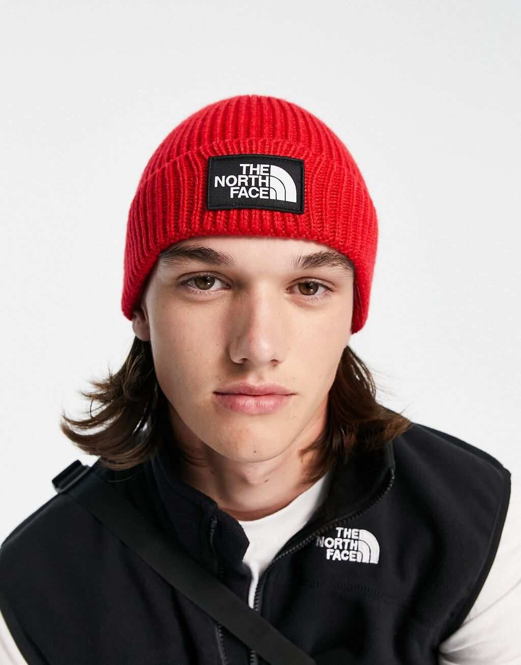 

Красная шапка на манжетах с логотипом The North Face Box