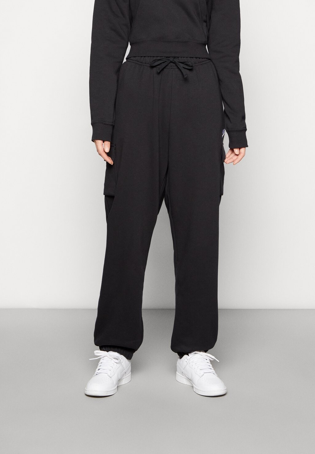 

Брюки карго Nike, черный