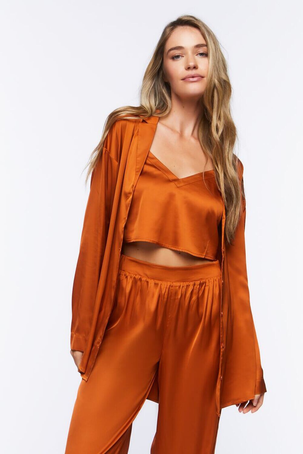 

Атласный халат на пуговицах Forever 21, кофе