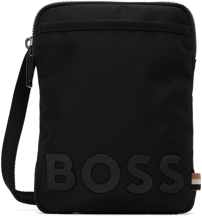 

Черный клатч на молнии BOSS