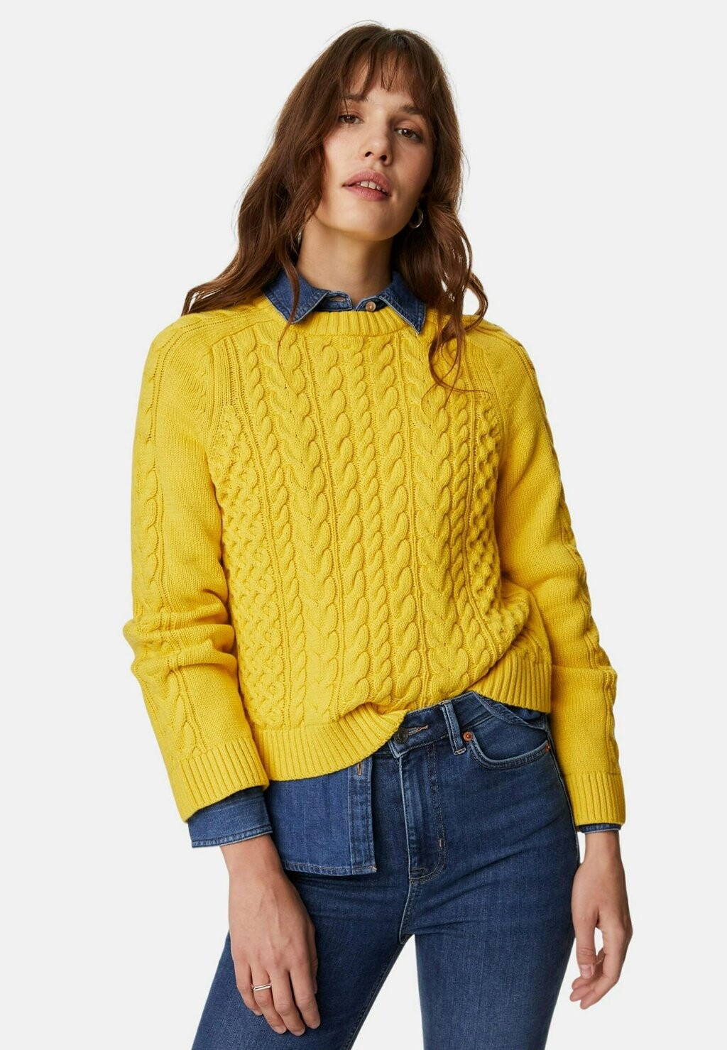 

Вязаный свитер RICH CABLE KNIT Marks & Spencer, цвет sunshine