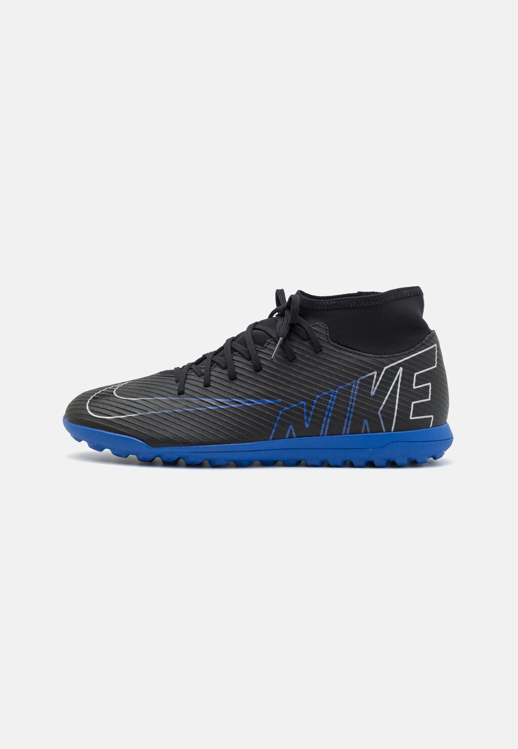

Ботинки Nike