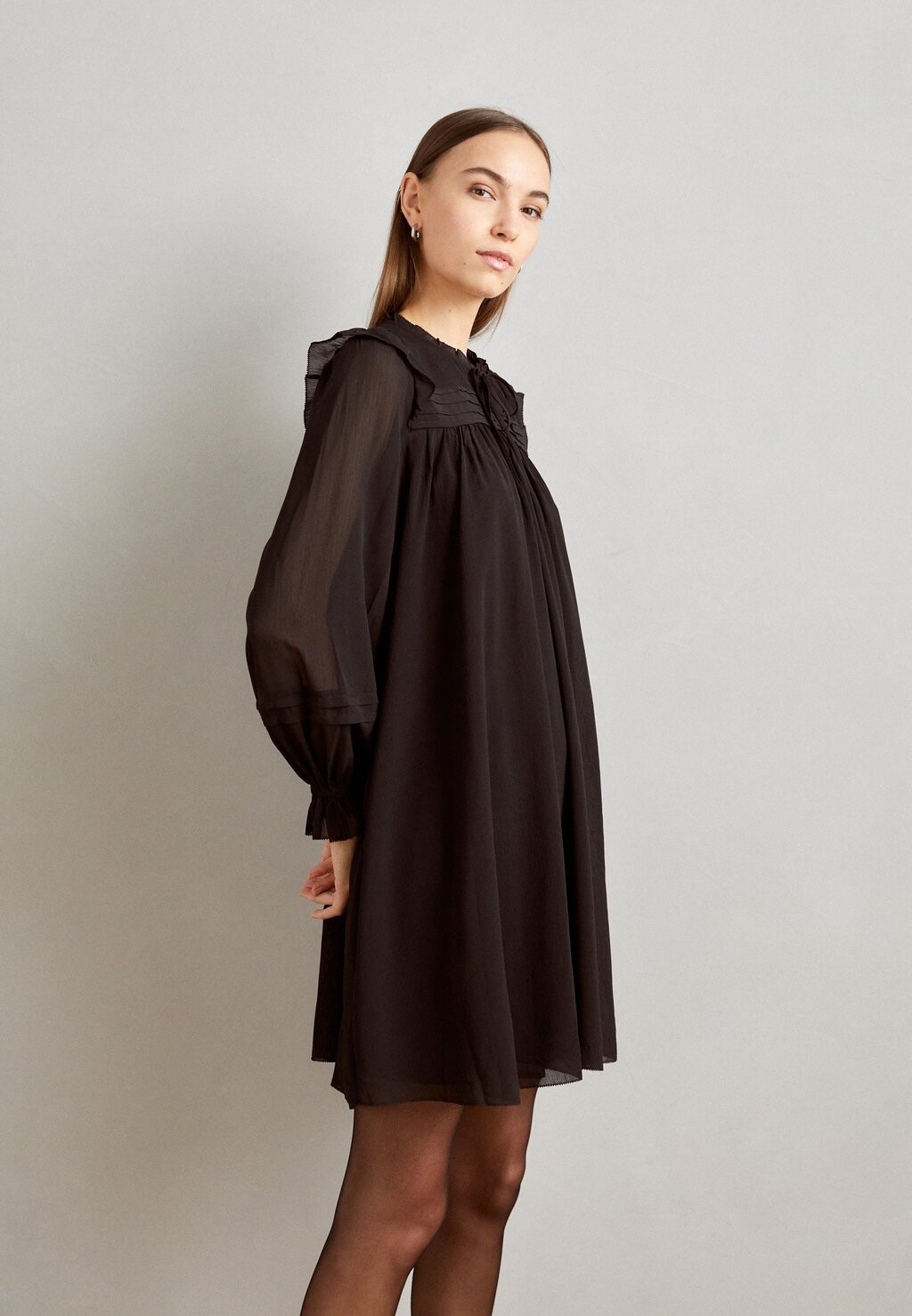 

Элегантное платье Dress Esprit, черный