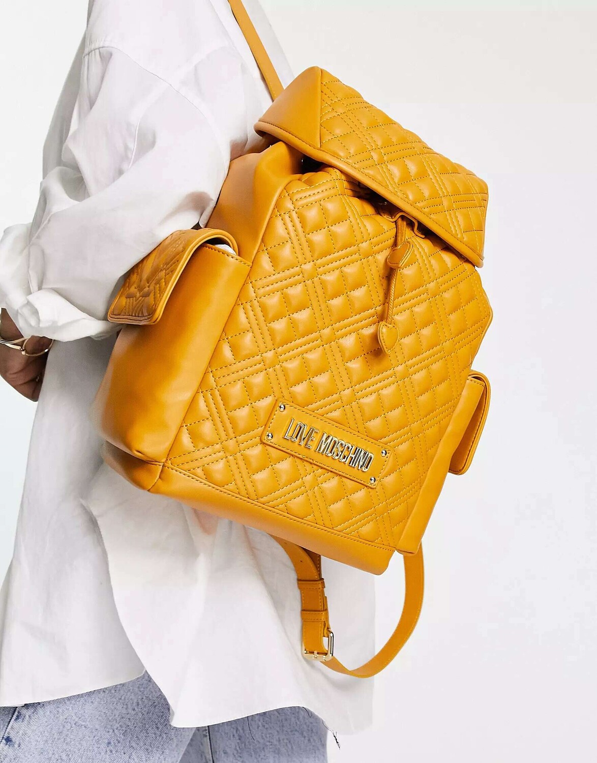 

Рюкзак Love Moschino с ромбовидной стеганой охрой