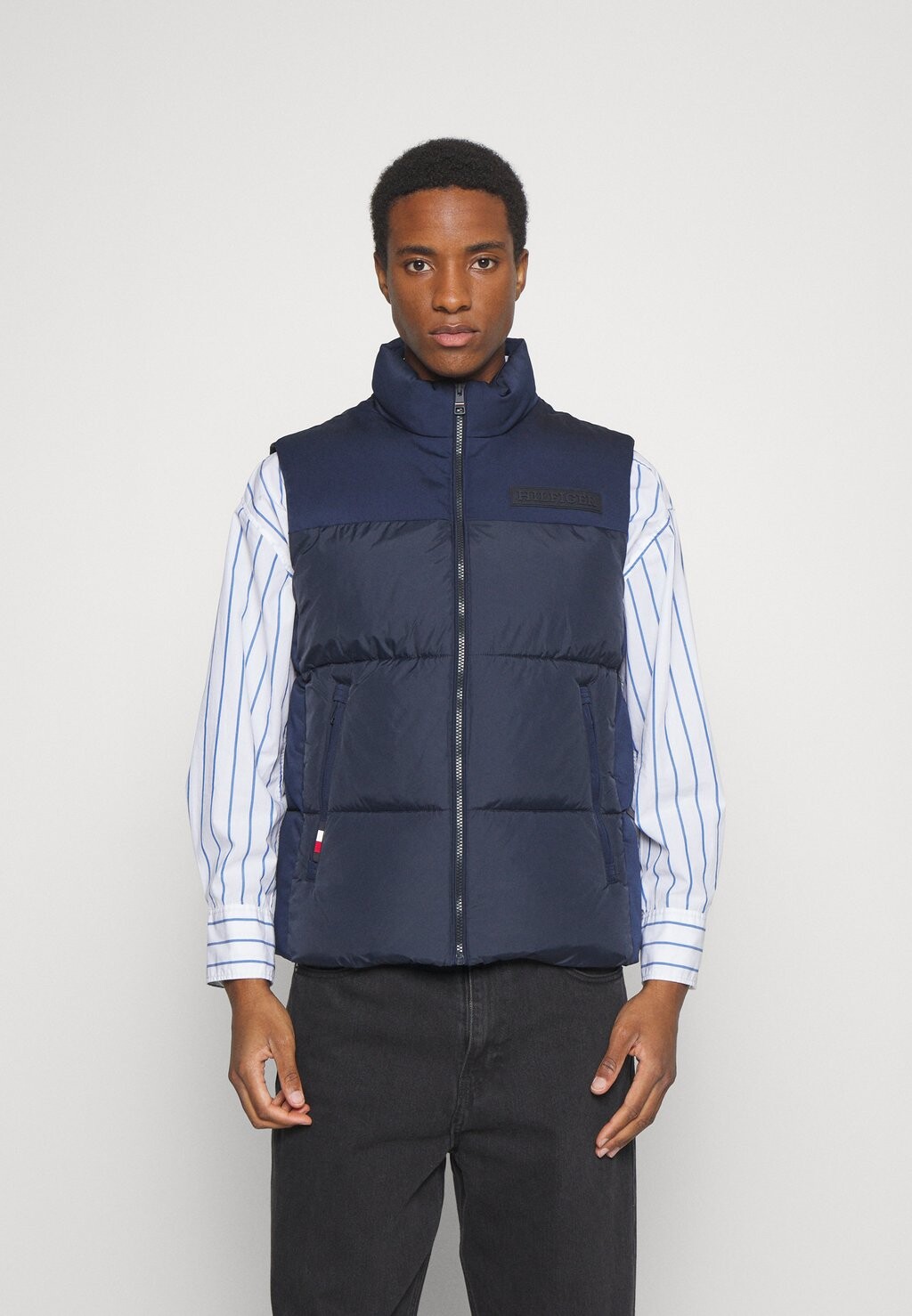 

Жилет Tommy Hilfiger